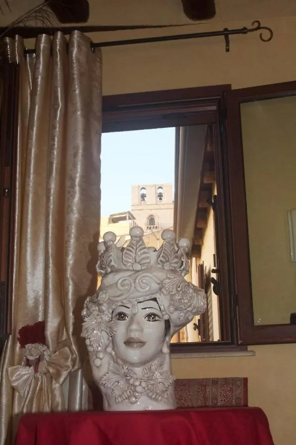 Cortile Lattuca Bed & Breakfast Agrigento 2*,  Italy