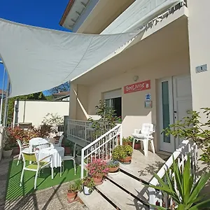  Bed & Breakfast Beeliving Room&breakfast (adults Only) Italia